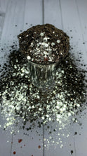Load image into Gallery viewer, Flint
